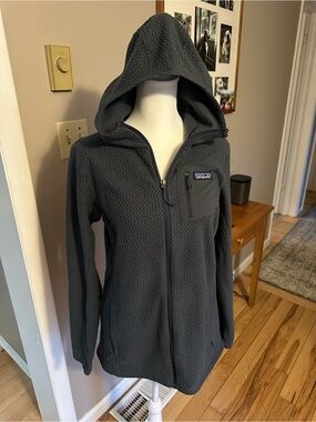 Patagonia Women's R1 Hooded Full-Zip Jacket in Smolder blue